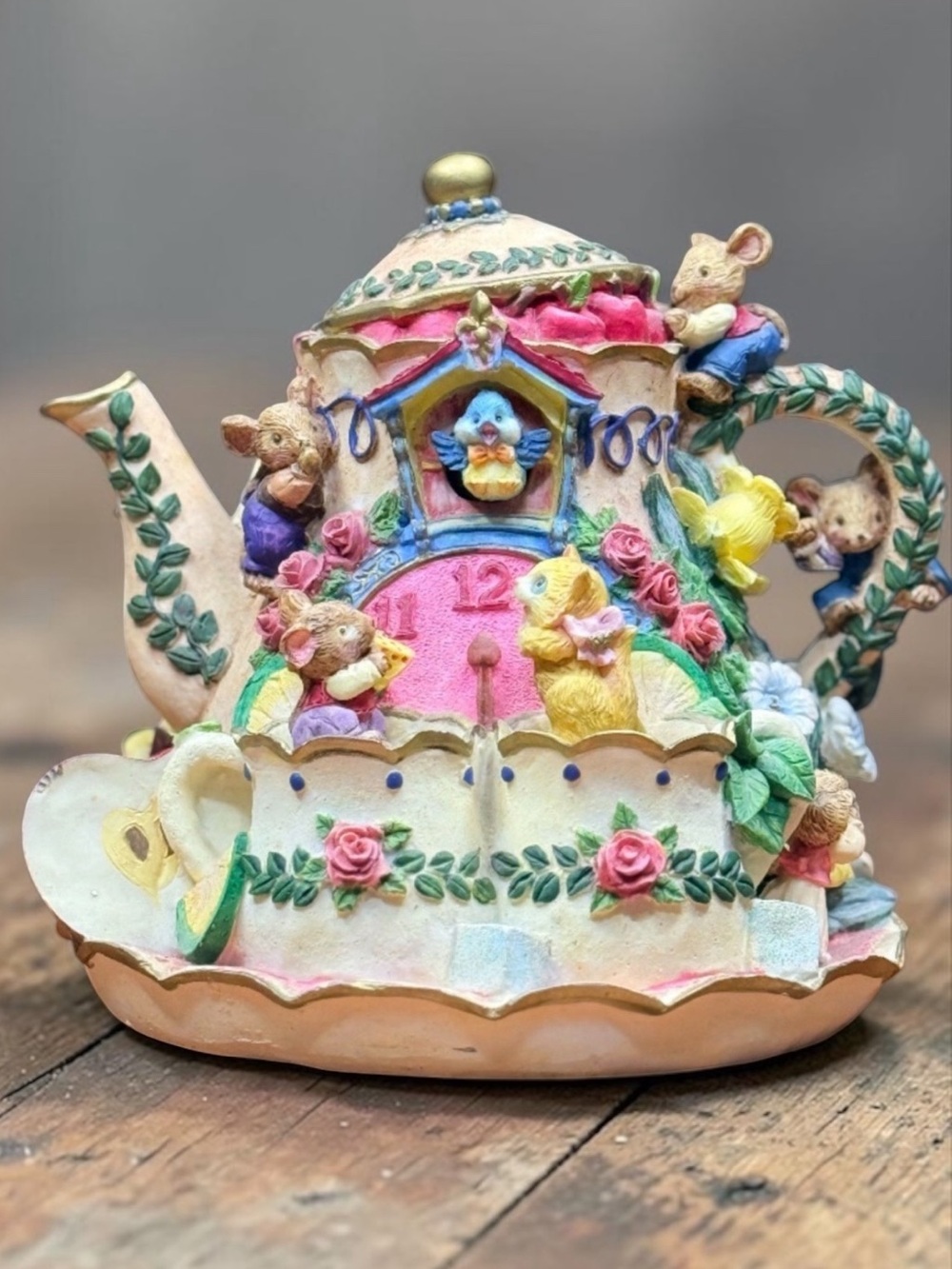 Animated Mouse Teapot Music Box "Tea For Two"